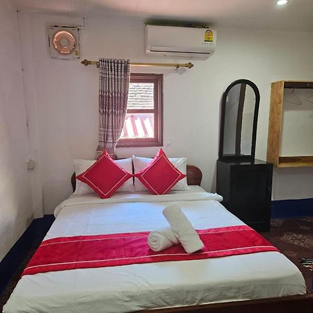 Chitlatda Bila House Bed & Breakfast Luang Prabang Exterior photo