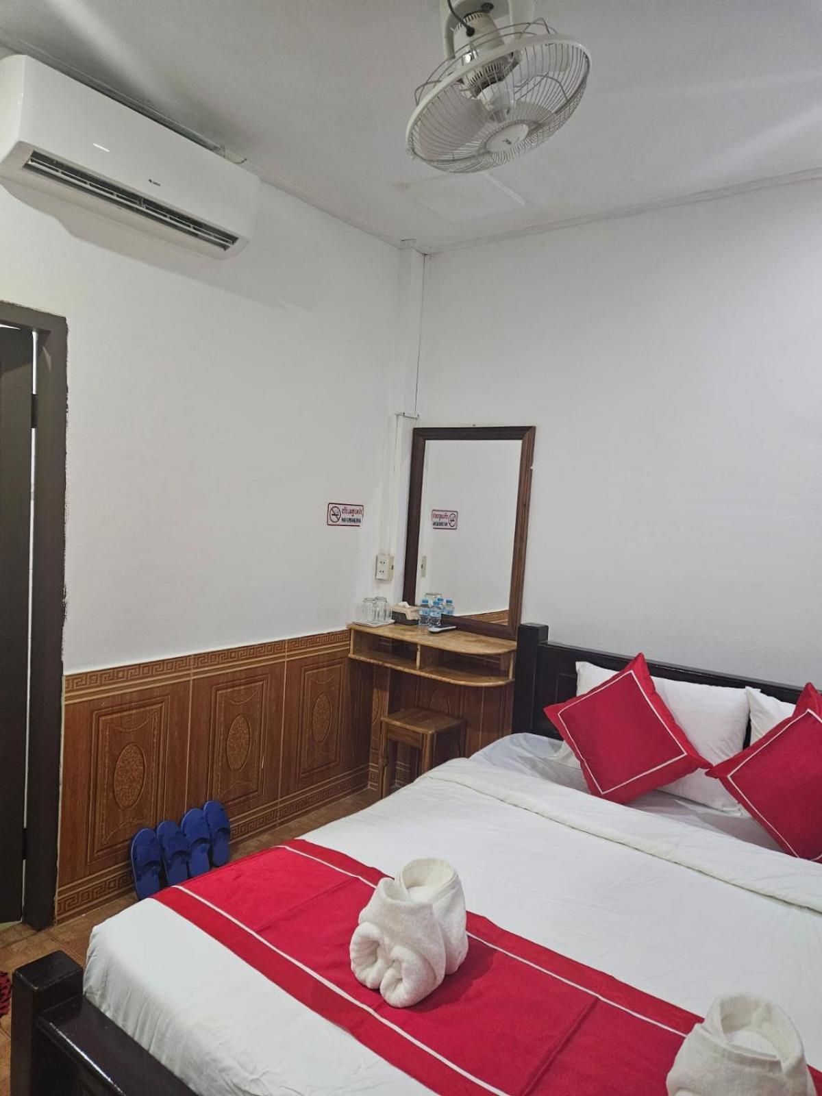 Chitlatda Bila House Bed & Breakfast Luang Prabang Exterior photo