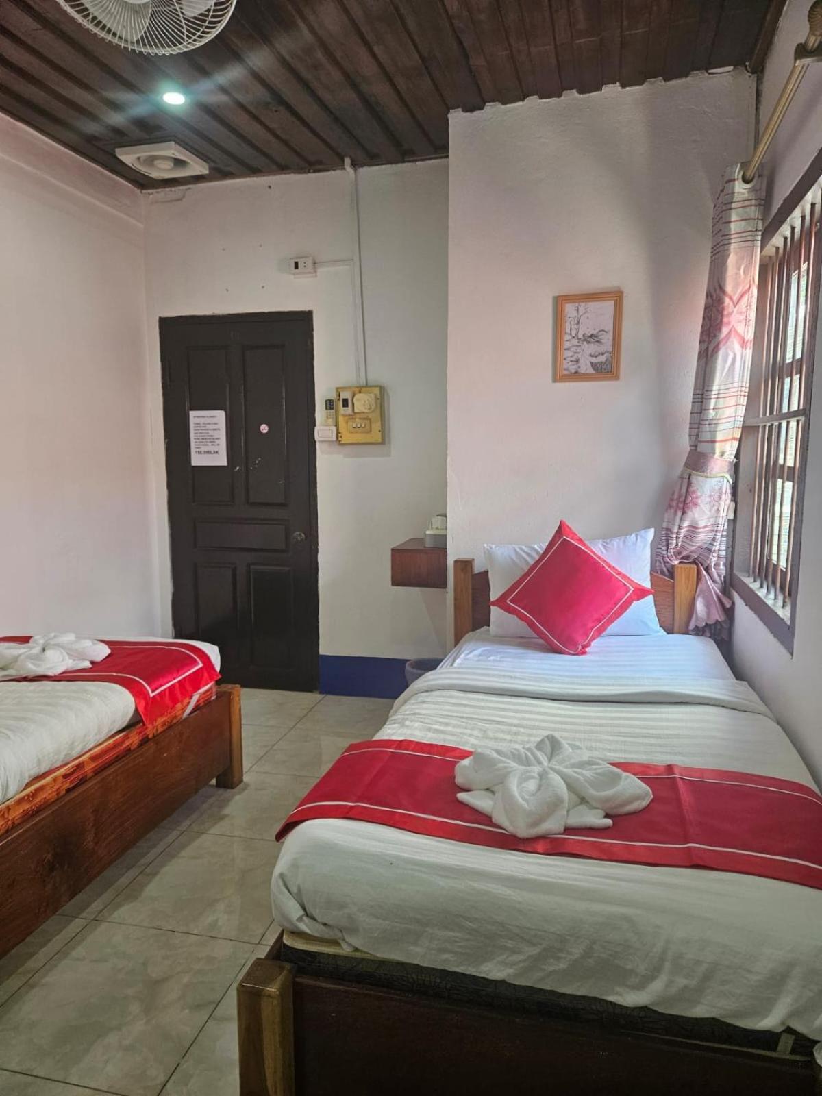 Chitlatda Bila House Bed & Breakfast Luang Prabang Exterior photo